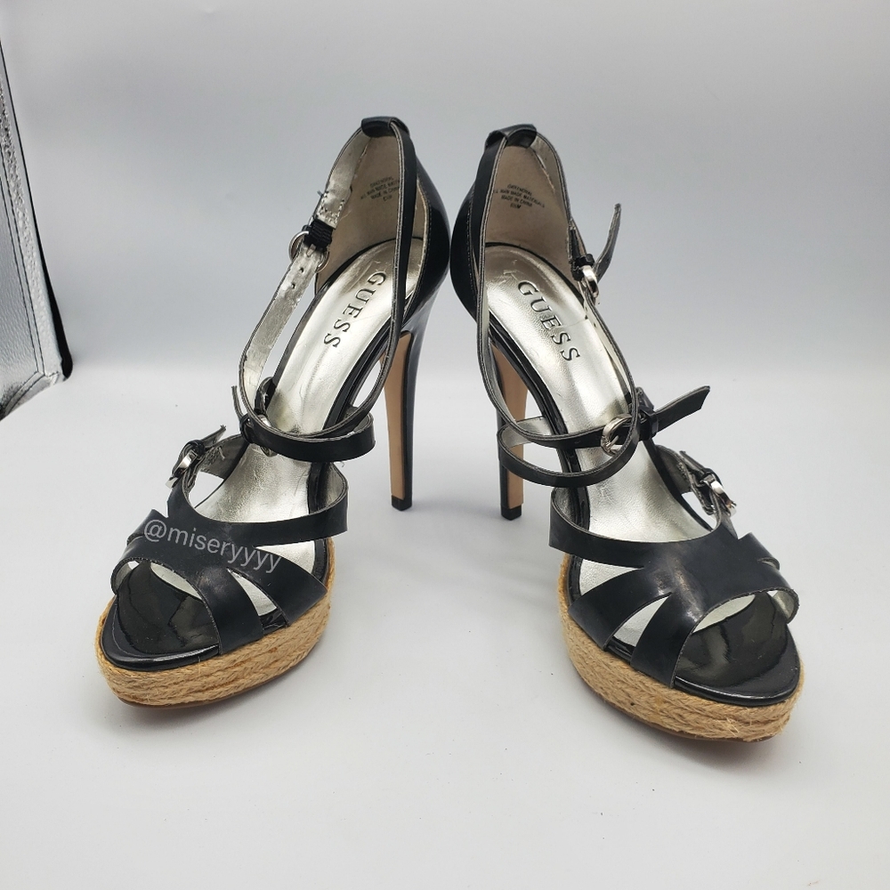*WORN* Vintage GUESS Pumps